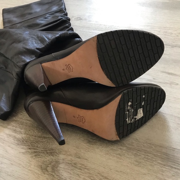 HOST PICK Charles David Dark Brown Slouchy Boots Heeled NWOT Gold Details Size 9 - Picture 4 of 5